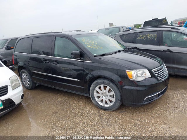 20260107 :رقم المزاد ، 2C4RC1BG4FR519811 vin ، 2015 Chrysler Town & Country Touring مزاد بيع
