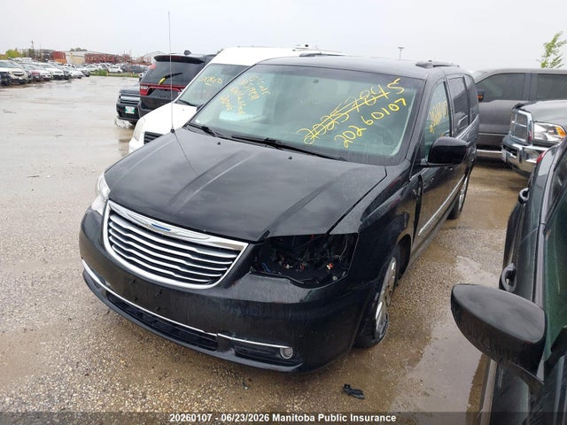 20260107 :رقم المزاد ، 2C4RC1BG4FR519811 vin ، 2015 Chrysler Town & Country Touring مزاد بيع
