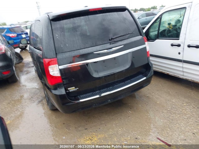 20260107 :رقم المزاد ، 2C4RC1BG4FR519811 vin ، 2015 Chrysler Town & Country Touring مزاد بيع