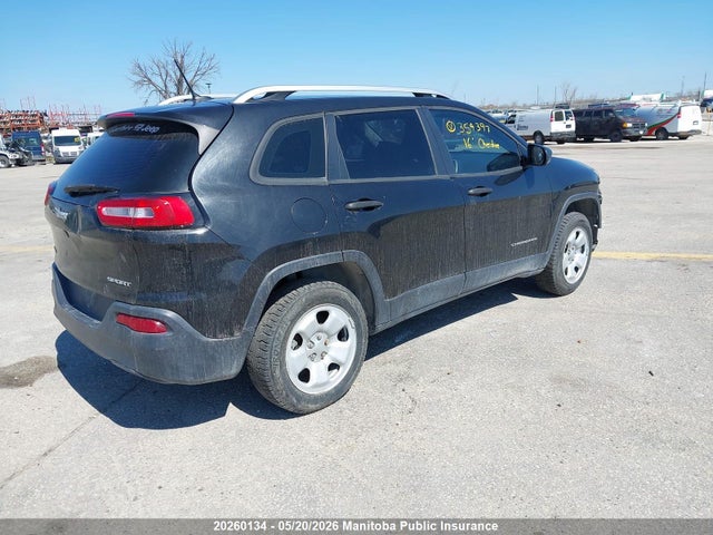 1C4PJMAB9GW354397 Jeep Cherokee Sport