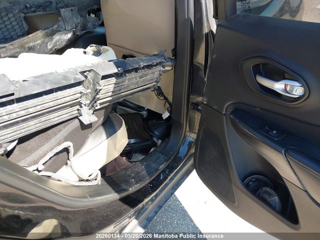 1C4PJMAB9GW354397 Jeep Cherokee Sport