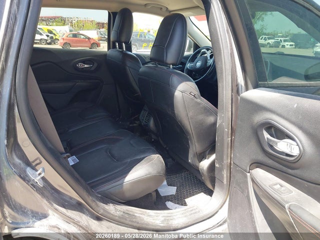 Auction sale of the 2016 Jeep Cherokee Trailhawk, vin: 1C4PJMBS0GW185899, lot number: 20260189