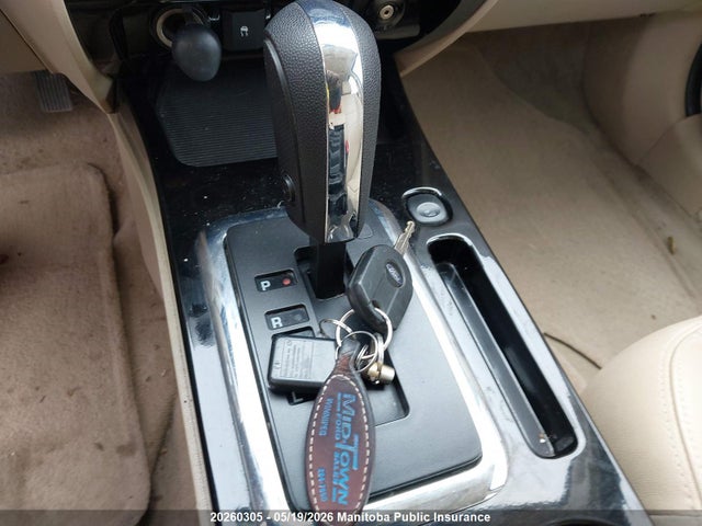 20260305 :رقم المزاد ، 1FMCU9EG0AKB87298 vin ، 2010 Ford Escape Limited V6 مزاد بيع