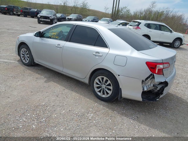 4T1BF1FK1EU323121 Toyota CAMRY LE