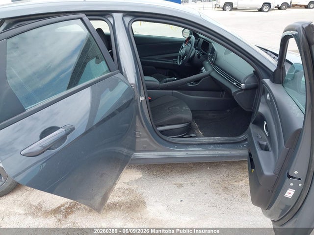 KMHLM4DG4RU667915 Hyundai Elantra Preferred