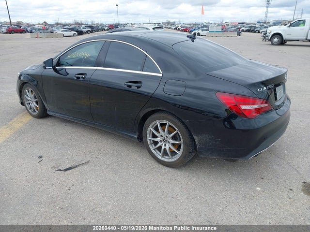 20260440 :رقم المزاد ، WDDSJ4GB6JN545554 vin ، 2018 Mercedes Benz Cla250 4matic مزاد بيع