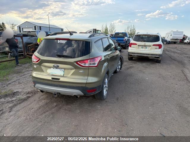 20260527 :رقم المزاد ، 1FMCU9G97EUA25046 vin ، 2014 Ford Escape Se مزاد بيع