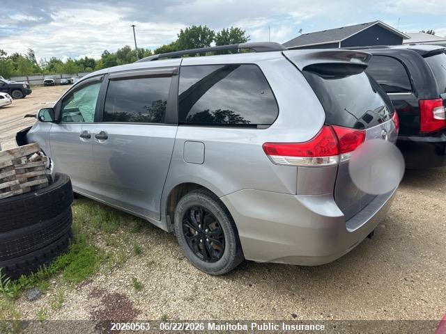 20260563 :رقم المزاد ، 5TDZK3DC6CS216265 vin ، 2012 Toyota Sienna Ce V6 مزاد بيع