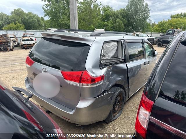 20260563 :رقم المزاد ، 5TDZK3DC6CS216265 vin ، 2012 Toyota Sienna Ce V6 مزاد بيع