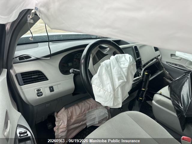 20260563 :رقم المزاد ، 5TDZK3DC6CS216265 vin ، 2012 Toyota Sienna Ce V6 مزاد بيع