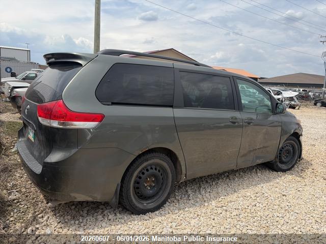 Продажа на аукционе авто 2011 Toyota Sienna Xle V6, vin: 5TDYK3DC7BS012004, номер лота: 20260607
