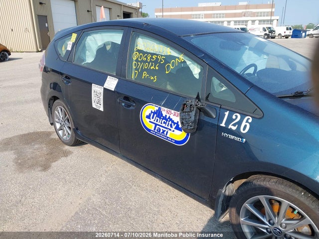 Toyota PRIUS V 2017 JTDZN3EU5HJ068595 Image 18
