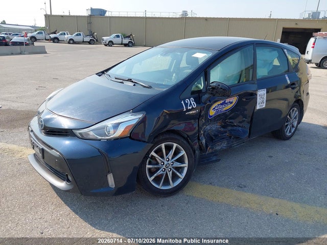 Toyota PRIUS V 2017 JTDZN3EU5HJ068595 Image 2