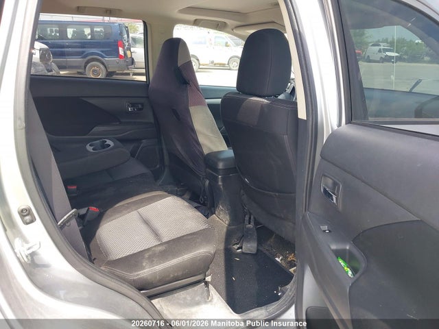 20260716 :رقم المزاد ، JA4AZ2A36JJ600655 vin ، 2018 Mitsubishi Outlander Es مزاد بيع