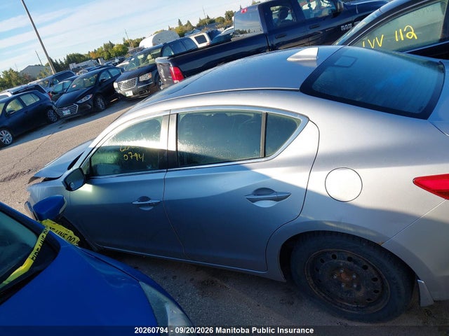 2013 Acura Ilx მანქანა იყიდება აუქციონზე, vin: 19VDE1F33DE400344, აუქციონის ნომერი: 20260794