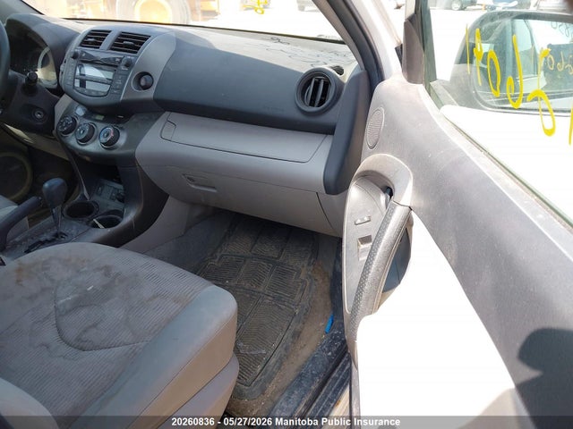 20260836 :رقم المزاد ، 2T3BF4DV2BW126041 vin ، 2011 Toyota Rav4 مزاد بيع