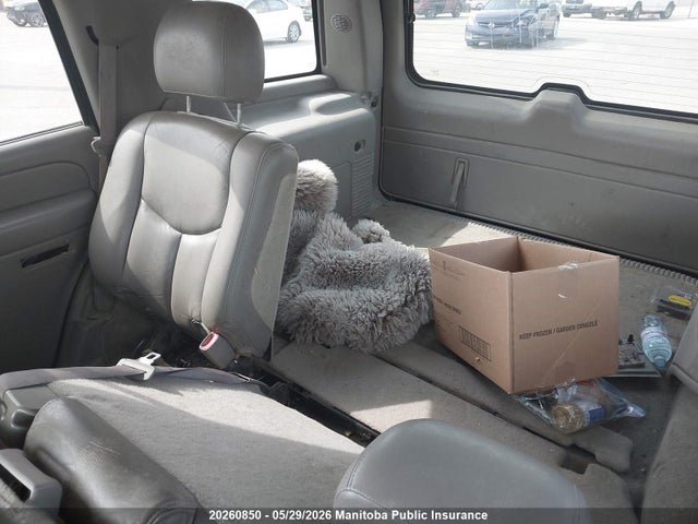 2004 Chevrolet Tahoe Lt მანქანა იყიდება აუქციონზე, vin: 1GNEK13T54R261189, აუქციონის ნომერი: 20260850