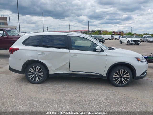 JA4AZ2A39KZ610406 Mitsubishi Outlander Es