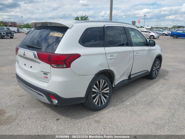 JA4AZ2A39KZ610406 Mitsubishi Outlander Es