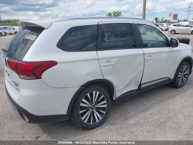 JA4AZ2A39KZ610406 Mitsubishi Outlander Es