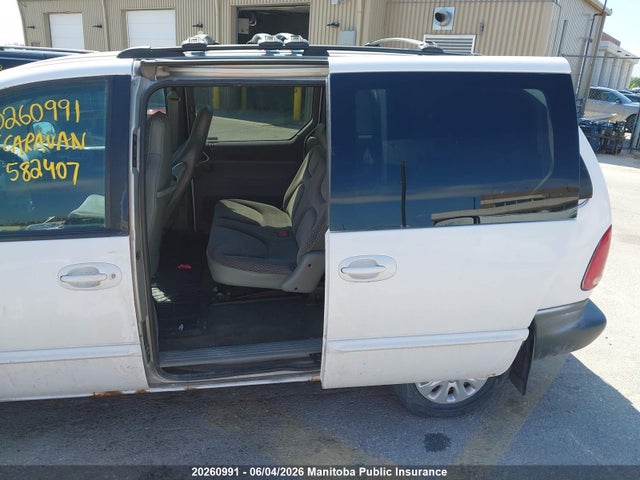 Продаж на аукціоні авто 2000 Dodge Caravan, vin: 2B4GP2531YR582407, номер лоту: 20260991