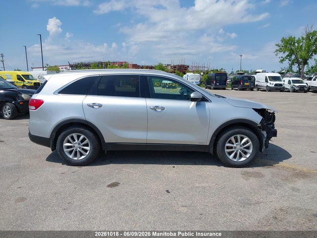 20261018 :رقم المزاد ، 5XYPGDA13GG013225 vin ، 2016 Kia Sorento Lx Turbo مزاد بيع