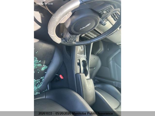 2017 Jaguar F-pace 20d მანქანა იყიდება აუქციონზე, vin: SADCJ2BN7HA094659, აუქციონის ნომერი: 20261033