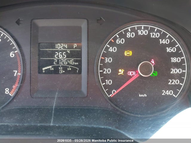 20261035 :رقم المزاد ، 3VWDK7AJ2BM009419 vin ، 2011 Volkswagen Jetta 2.0 مزاد بيع