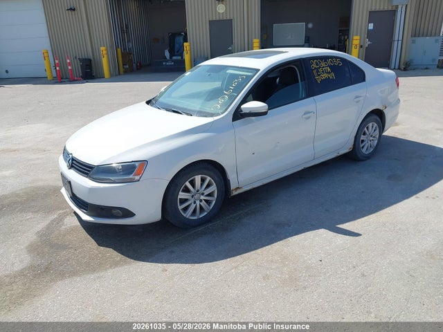 20261035 :رقم المزاد ، 3VWDK7AJ2BM009419 vin ، 2011 Volkswagen Jetta 2.0 مزاد بيع