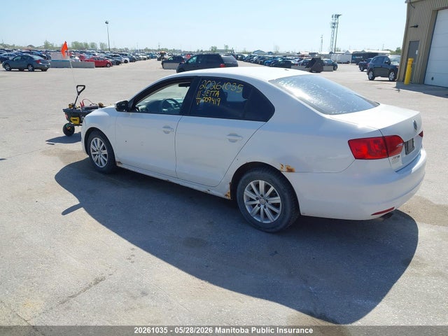 20261035 :رقم المزاد ، 3VWDK7AJ2BM009419 vin ، 2011 Volkswagen Jetta 2.0 مزاد بيع