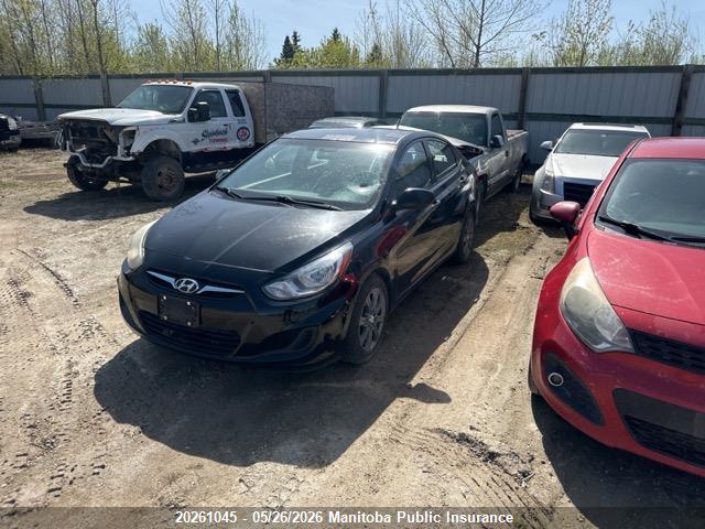 20261045 :رقم المزاد ، KMHCT4AE3DU402014 vin ، 2013 Hyundai Accent Gl مزاد بيع