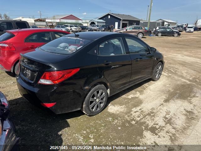 20261045 :رقم المزاد ، KMHCT4AE3DU402014 vin ، 2013 Hyundai Accent Gl مزاد بيع
