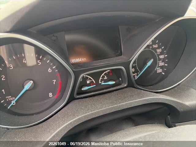 1FMCU0GD2JUC97160 Ford ESCAPE SE