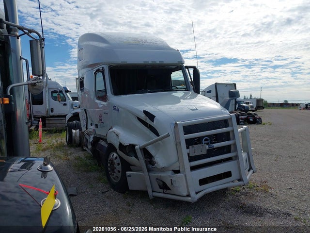 Volvo Vnl64t 2023 4V4NC9EH0PN305306 Image 13