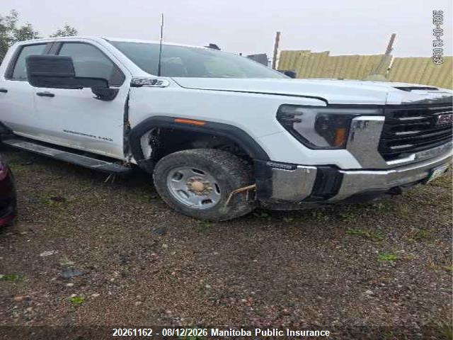2024 1GT59LE71RF440273 main image