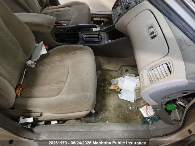20261179 :رقم المزاد ، 1HGCG5676YA809049 vin ، 2000 Honda Accord Se مزاد بيع