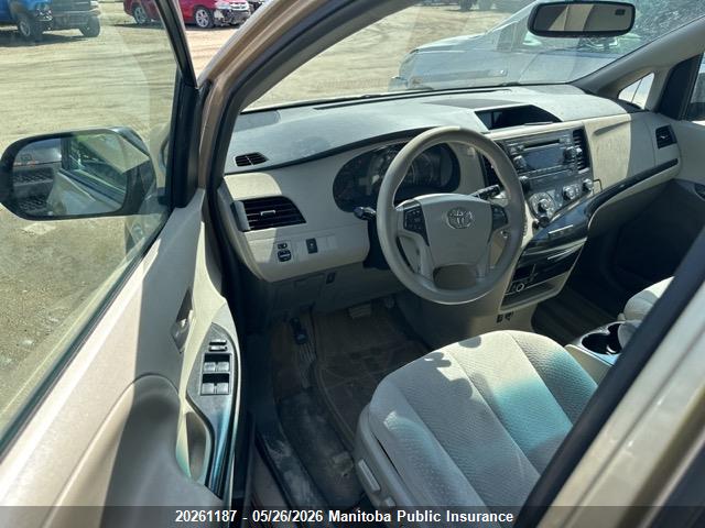 20261187 :رقم المزاد ، 5TDKK3DC9BS146003 vin ، 2011 Toyota Sienna Le V6 Le V6 مزاد بيع