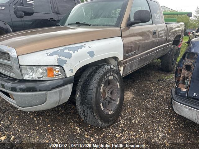 Продажа на аукционе авто 1999 Dodge Ram 2500 Laramie Slt Quad Cab, vin: 3B7KF2363XG164822, номер лота: 20261202