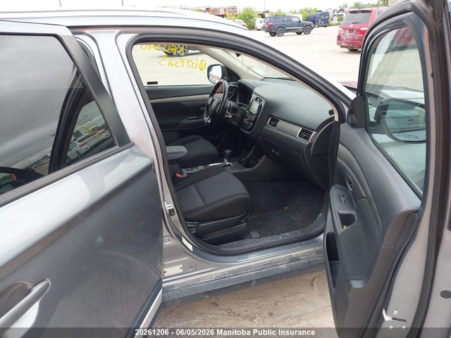 Продажа на аукционе авто 2016 Mitsubishi Outlander Se, vin: JA4JZ3AX8GZ609523, номер лота: 20261206