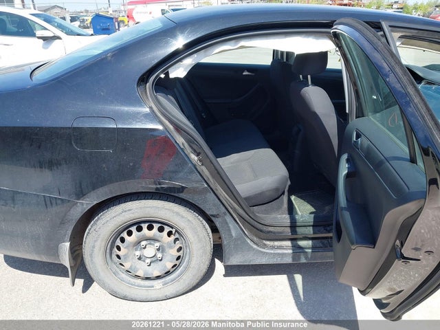 2013 Volkswagen Jetta 2.0 მანქანა იყიდება აუქციონზე, vin: 3VW2K7AJ2DM316146, აუქციონის ნომერი: 20261221