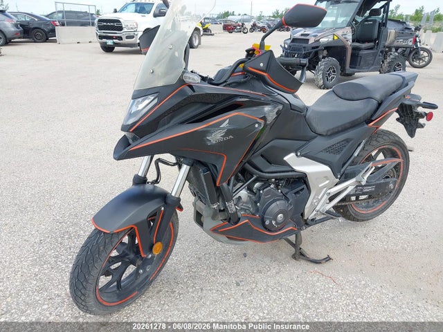 20261278 :رقم المزاد ، JH2RH0942PK200020 vin ، 2023 Honda Nc750xd Dct مزاد بيع