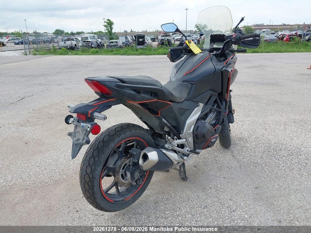 20261278 :رقم المزاد ، JH2RH0942PK200020 vin ، 2023 Honda Nc750xd Dct مزاد بيع