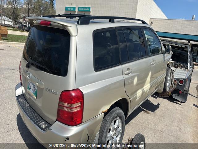 20261320 :رقم المزاد ، JTEHF21A220088813 vin ، 2002 Toyota Highlander V6 مزاد بيع