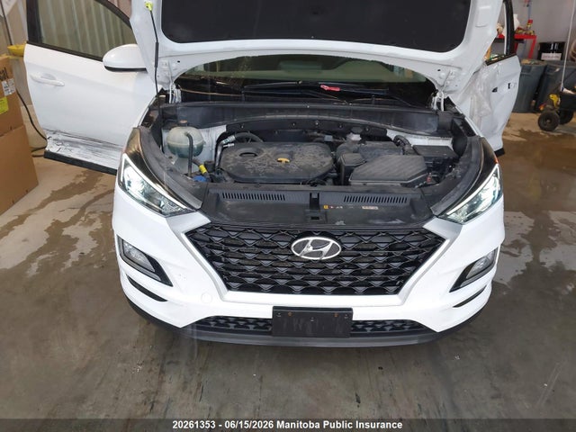 2020 Hyundai Tucson Essential მანქანა იყიდება აუქციონზე, vin: KM8J23A40LU159305, აუქციონის ნომერი: 20261353
