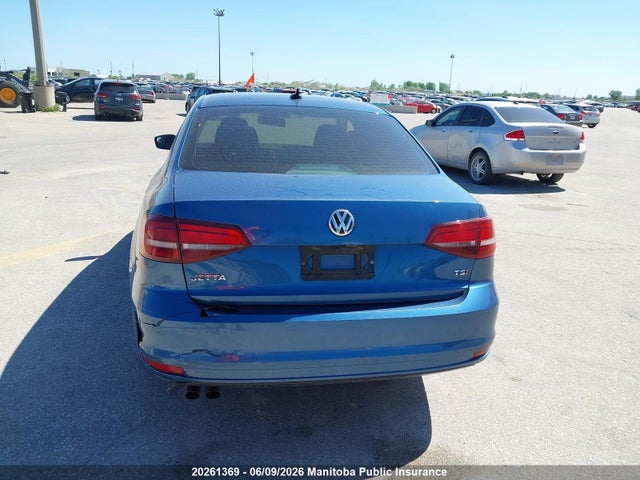 20261369 :رقم المزاد ، 3VWD67AJ4GM342037 vin ، 2016 Volkswagen Jetta 1.4 Tsi مزاد بيع