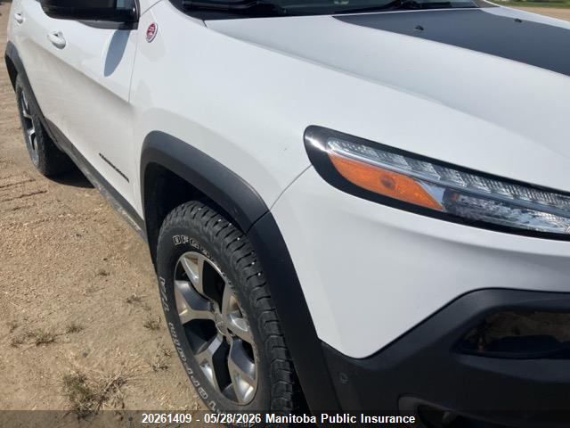 2015 Jeep Cherokee Trailhawk მანქანა იყიდება აუქციონზე, vin: 1C4PJMBS1FW678697, აუქციონის ნომერი: 20261409
