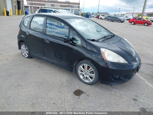 20261424 :رقم المزاد ، JHMGE8G85AC803928 vin ، 2010 Honda Fit Sport مزاد بيع