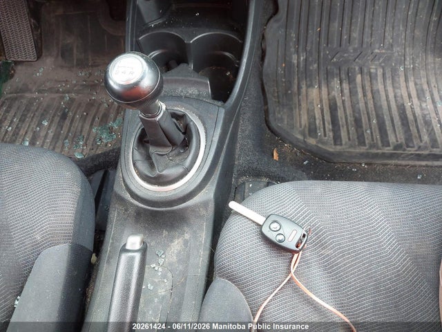 20261424 :رقم المزاد ، JHMGE8G85AC803928 vin ، 2010 Honda Fit Sport مزاد بيع