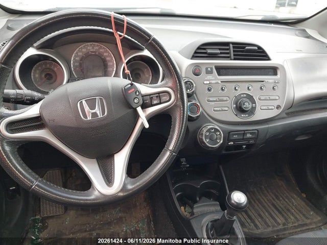 20261424 :رقم المزاد ، JHMGE8G85AC803928 vin ، 2010 Honda Fit Sport مزاد بيع