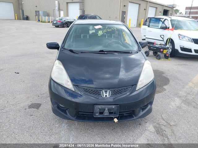 20261424 :رقم المزاد ، JHMGE8G85AC803928 vin ، 2010 Honda Fit Sport مزاد بيع